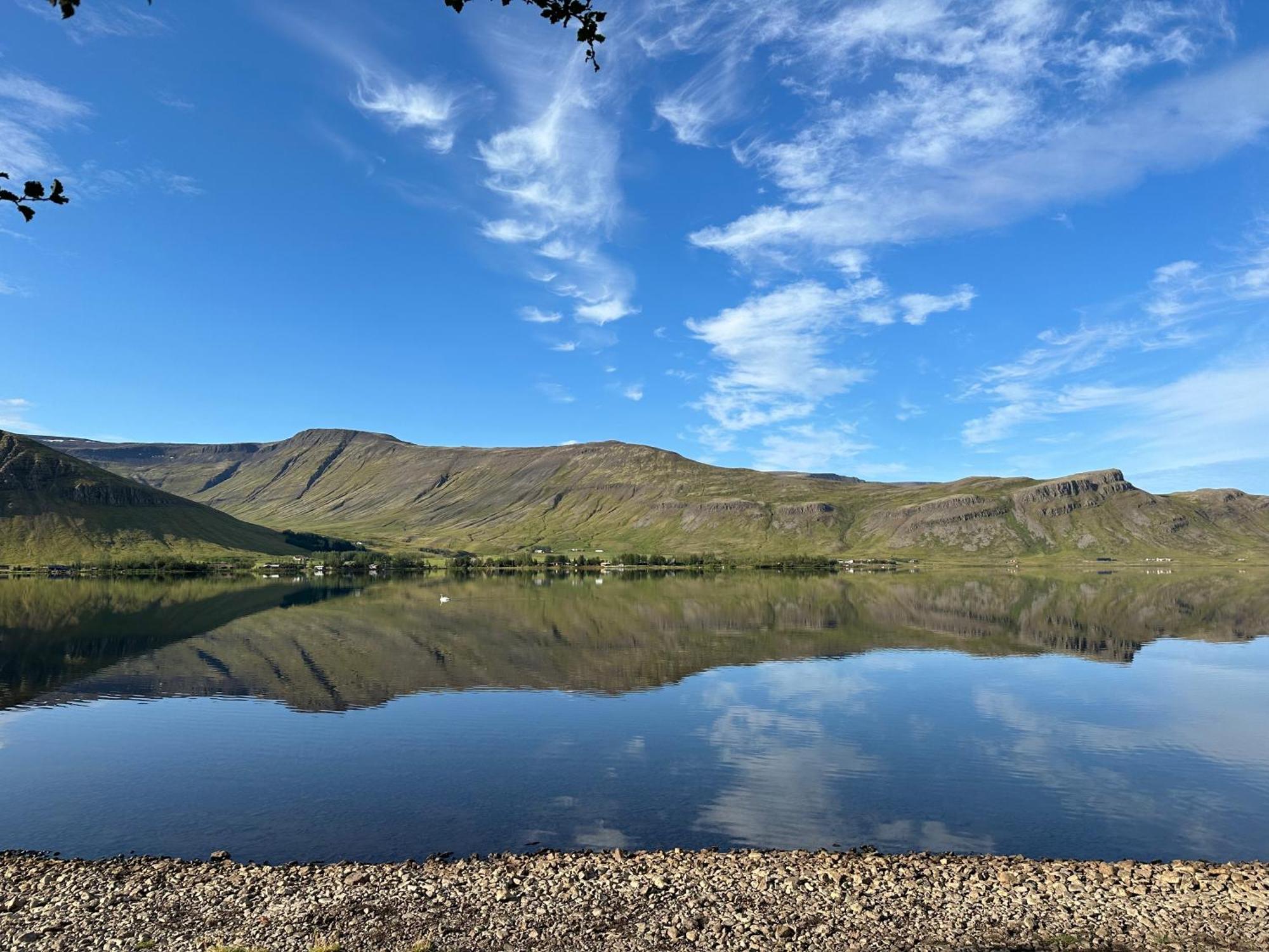 Cosy Lakeview 45 Minutes From Reykjavik Hébergement de vacances Mosfellsbaer